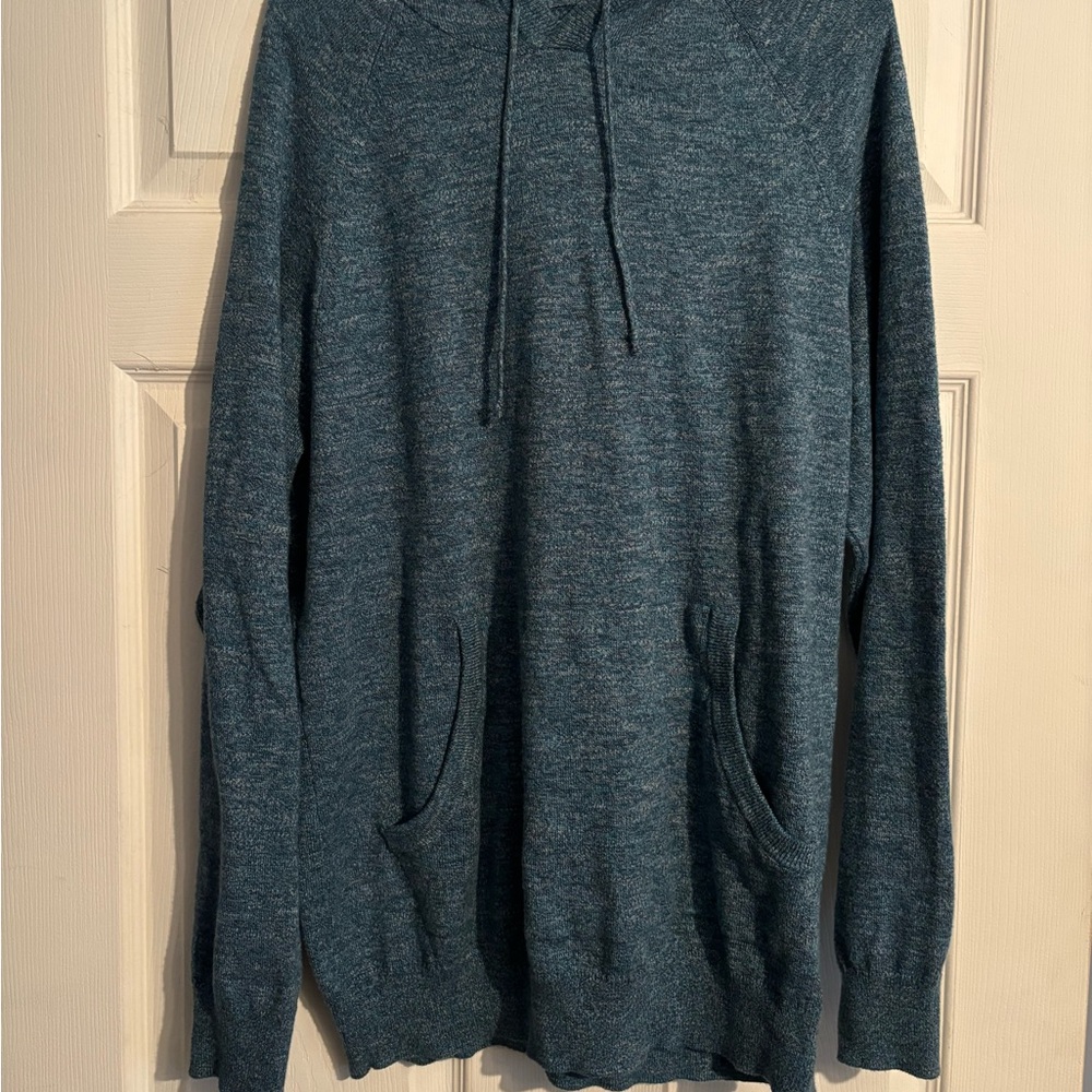 Men’s hooded sweater